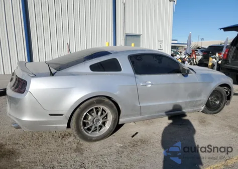 2014 Ford Mustang V6 from USA, damaged, VIN 1ZVBP8AM0E5281440